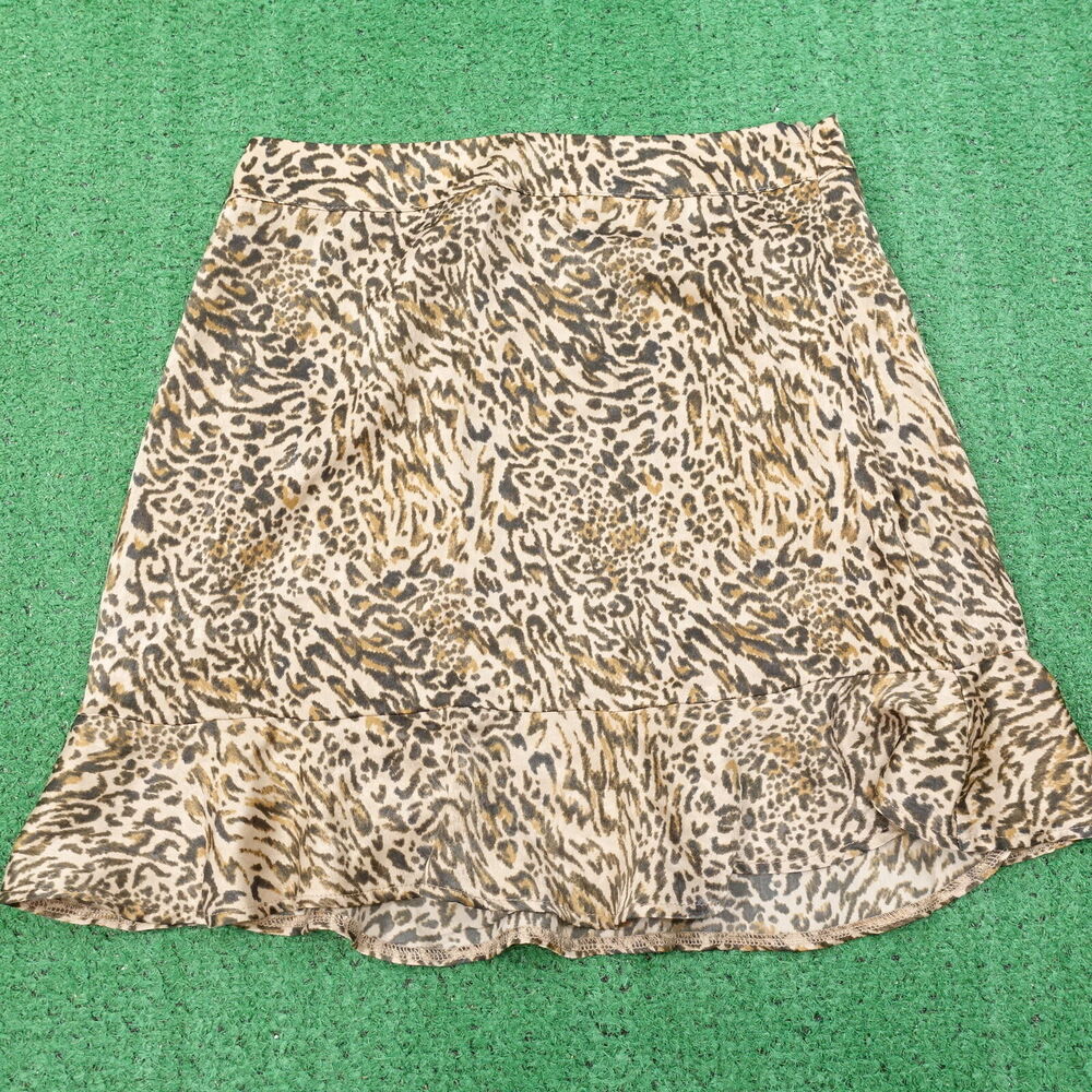 NWT FOREVER 21 LEOPARD CHEETAH PRINT SKIRT WOMENS SIZE M NEW!‎